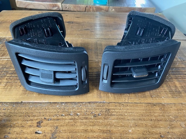 suMB★H19 日産 V36スカイラインセダン 前期★純正 エアコン吹き出し口左右セット★DBA-PV36/350GTタイプS/ニッサン/部品取り車拍卖