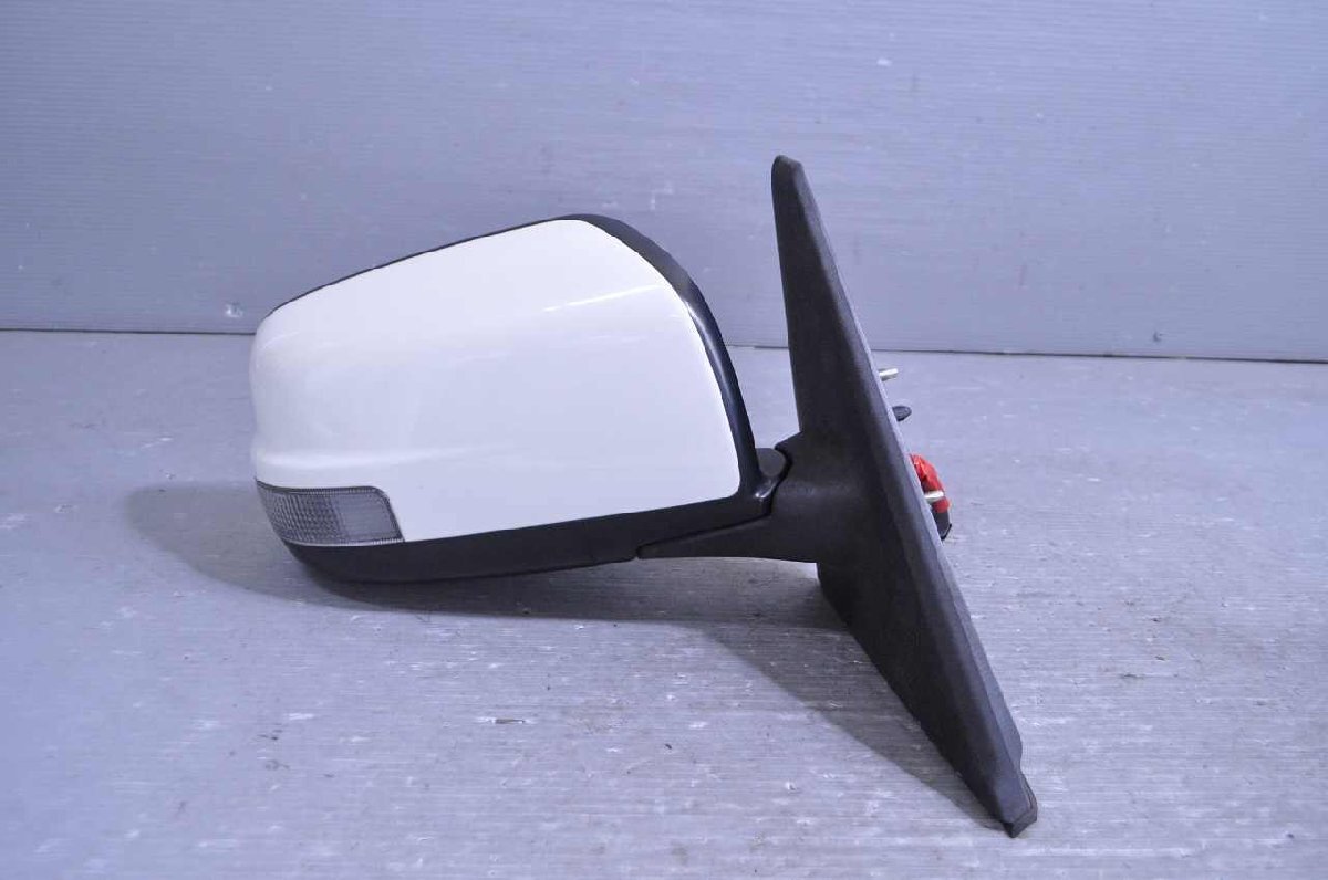 セレナ ライダー 前期(HC26 FC26) 純正 破損無 取付OK 動作保証 右 ドアミラー 9P 電格 ウィンカー QAB /96301-1VA1A k084041拍卖