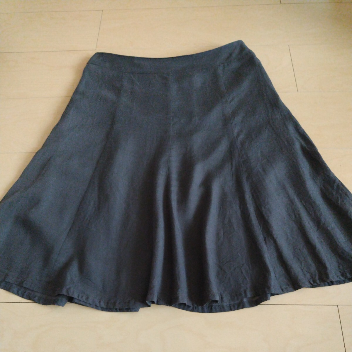 ROPE ロペ スカート 春夏 フレアスカート 茶色 ブラウン 涼しげ 膝丈スカート 軽い 9号 Mサイズ 清楚 薄い拍卖