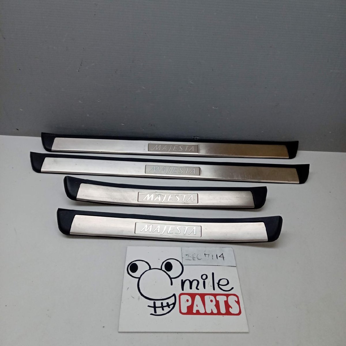 UZS186 クラウンマジェスタ 純正 スカッフプレート1台分 1B7-6-5/24C7114*同梱不可拍卖