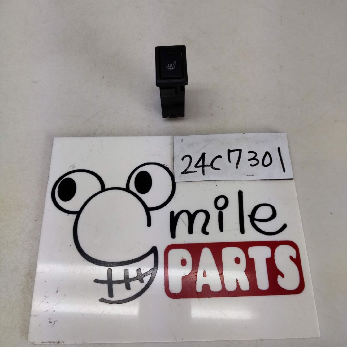 HB35S キャロル 純正 運転席シートヒータースイッチ 2Z6-9-7/24C7301*同梱不可拍卖