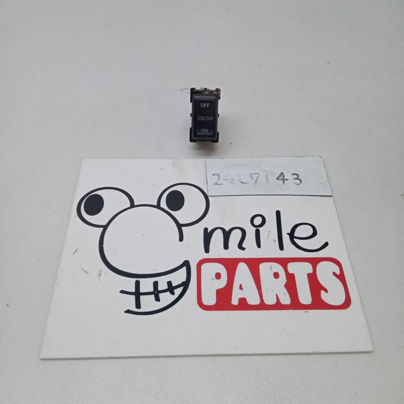 VW6E26/E26 NV350キャラバン 純正 SNOWスイッチ 2Z6-9-5/24C7143*同梱不可拍卖