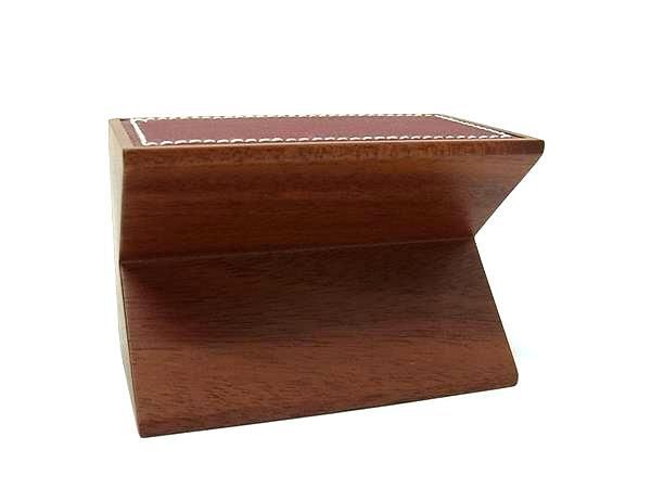 ■新品同様■ HERMES エルメス プレイヤード レザー×ウッド カードホルダー レッド系×ブラウン系 AY5176拍卖