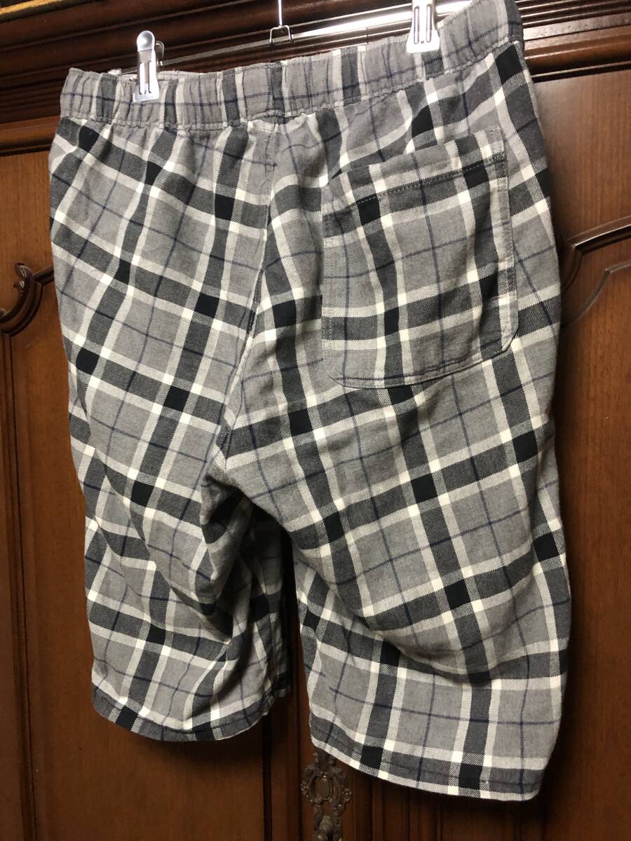 UNIQLO ユニクロ カットオフ ショーツ/ハーフパンツ 黒白灰色チェック柄 メンズ Sサイズ拍卖