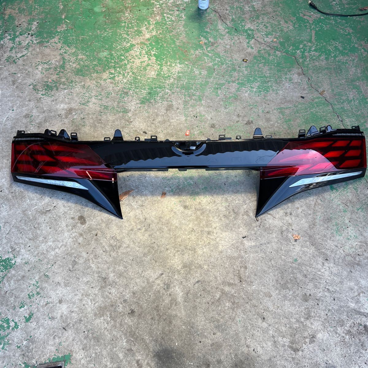 AAHH40 アルファード テールランプ ASSY ジャンク品拍卖