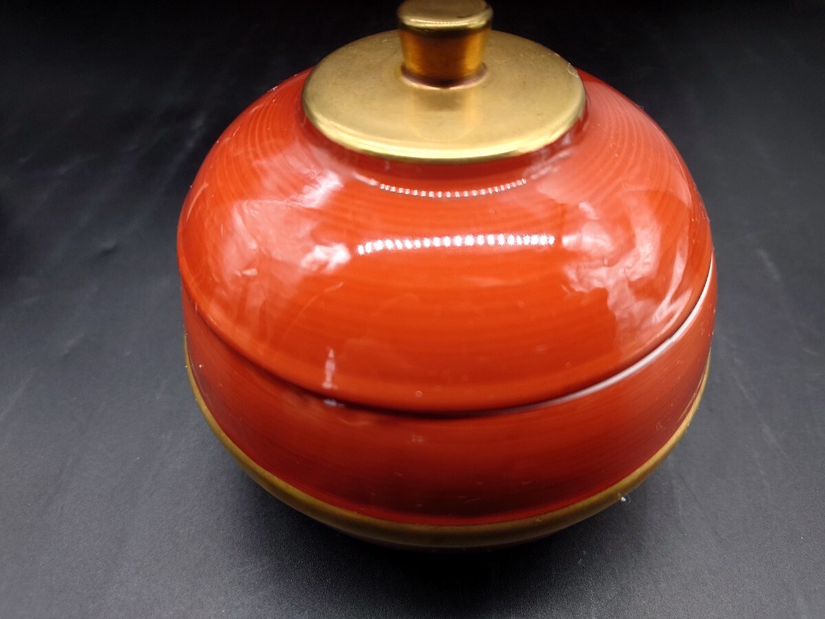 【有田焼 ARITA 】哲山 蓋付き小鉢 インテリア 金塗り、ライン入り 検 菓子器 蓋物 骨董 時代物 朱塗拍卖