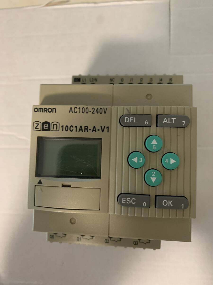 O003-18 OMRON製プログラムリレーCPUユニット ZEN-10C1AR-A-V1拍卖