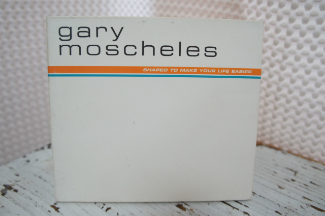 gary moscheles「SHAPED TO MAKE YOUR LIFE EASIER」拍卖