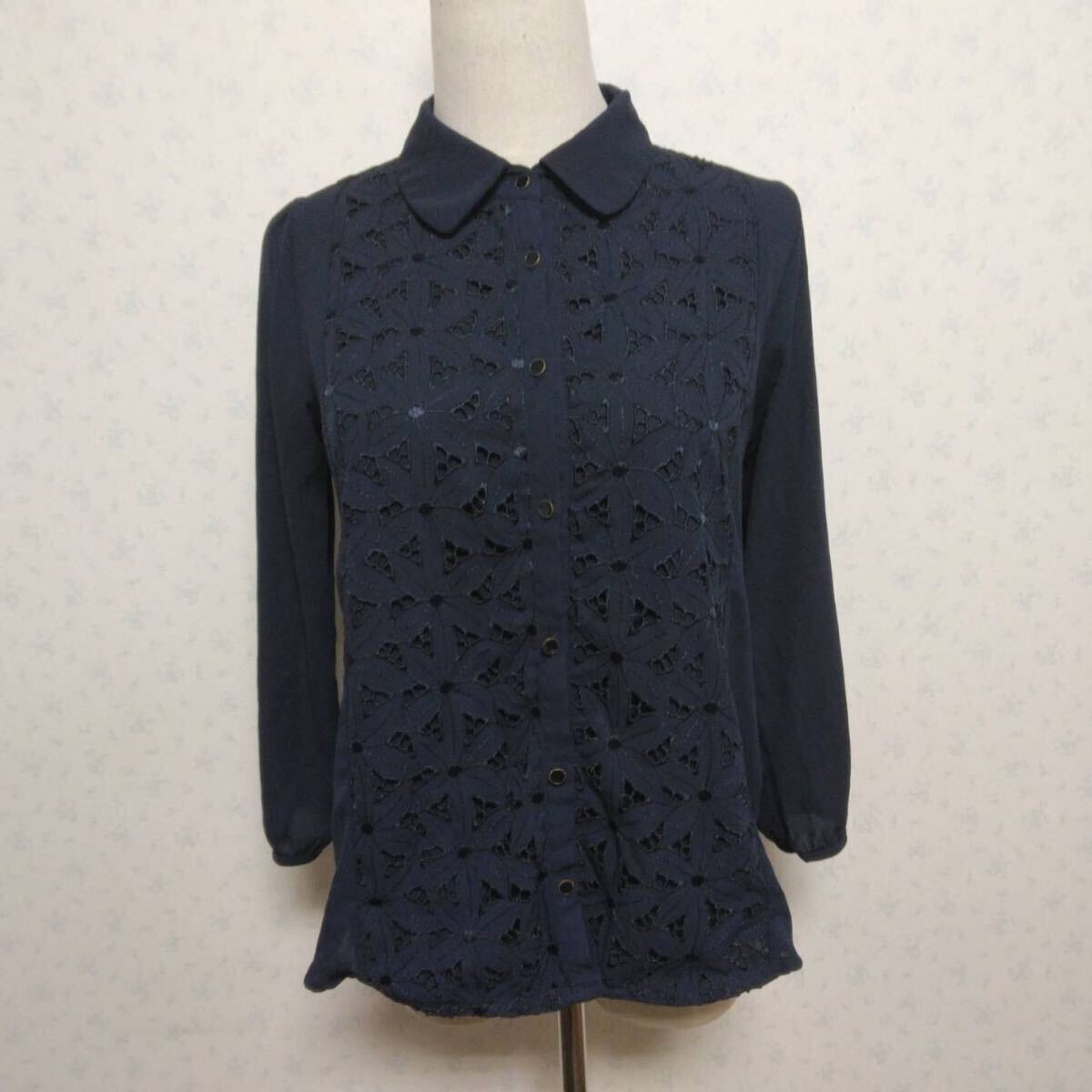 grove 花柄 長袖ブラウス ネイビーカラー 紺系 Mサイズ 紺系 フラワー柄 ワールド ベトナム製 レディースファッション拍卖