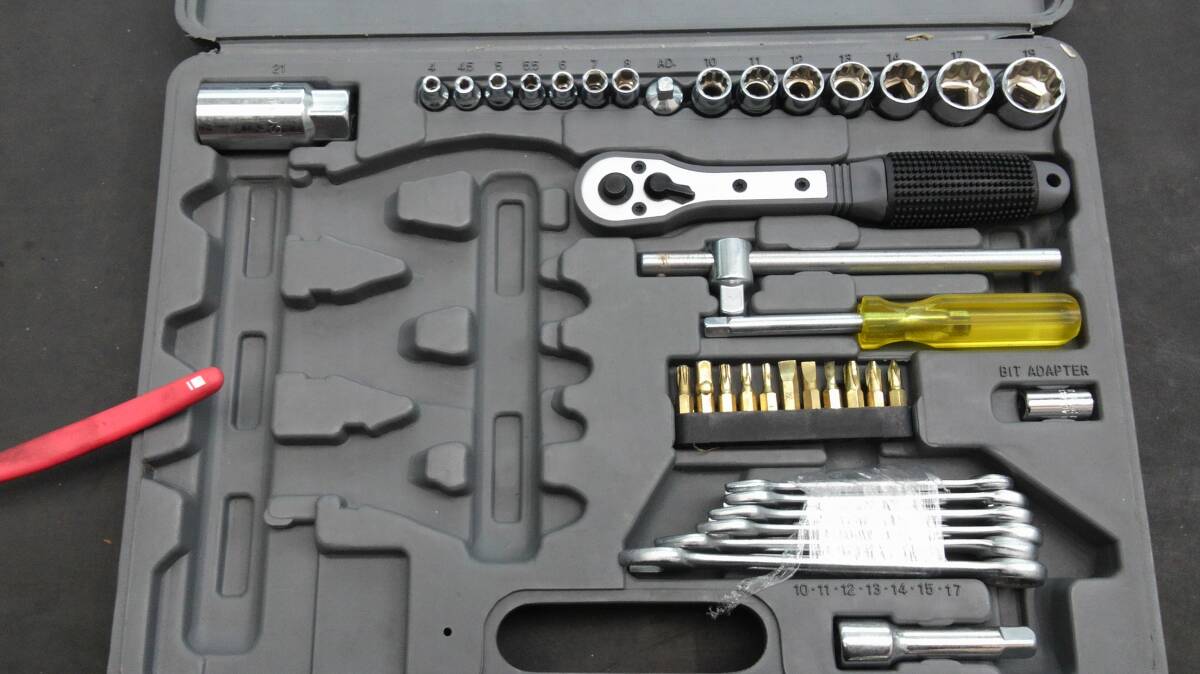 <10066> 工具セット ケース付き ペンチ類5点欠品拍卖