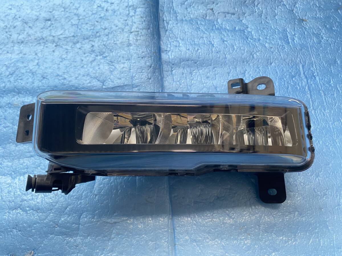 F40 BMW 1シリーズ 左フォグライト 2406-1827拍卖