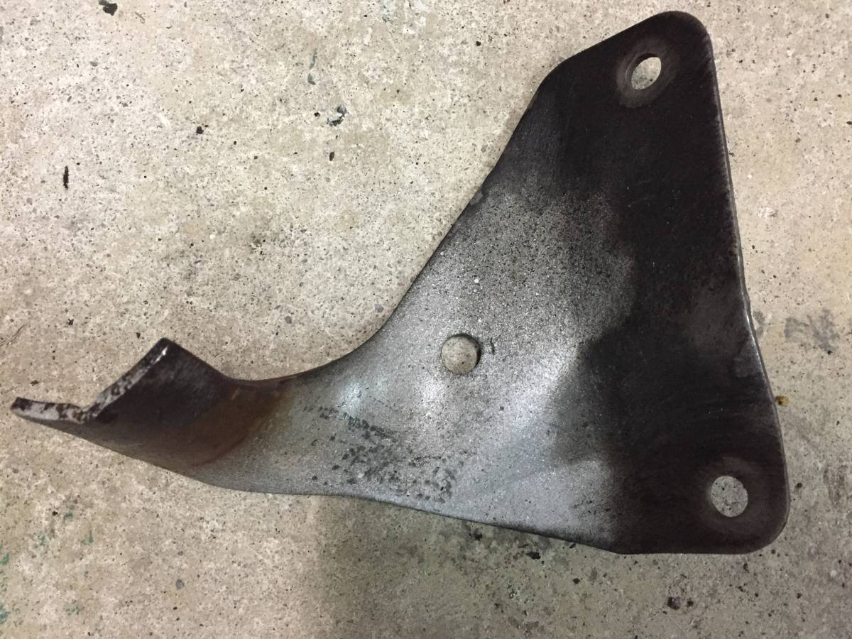 L1-430N ランクル エキパイ エキゾーストパイプ ブラケット ランドクルーザー 80 FZJ80G 1FZ-FE FJ80G HZJ81V HDJ81V拍卖