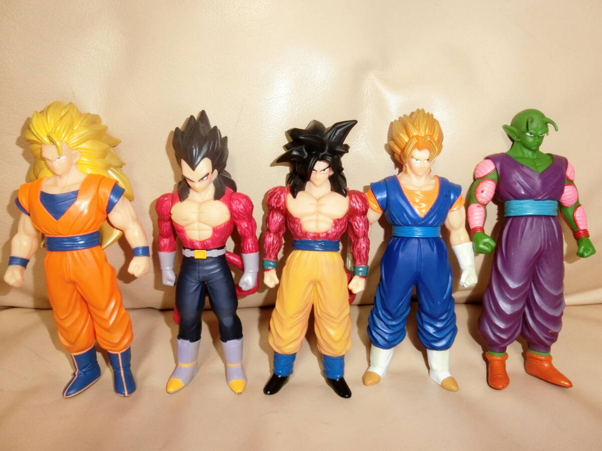 BANDAI ドラゴンヒーローシリーズからソフビ 5体セットです。拍卖