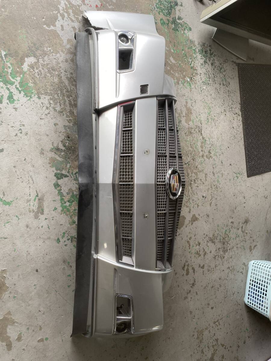 ◆P608-1◆キャデラック◆CTS◆フロントバンパ-◆シルバ-系◆引き取り希望◆中古品◆拍卖