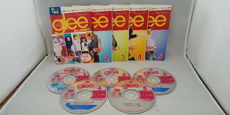 090-3127 送料無料 glee 踊る・合唱部!? 全10巻 ディスクにキズ有り レンタル版 ジャケットとディスクのみ拍卖