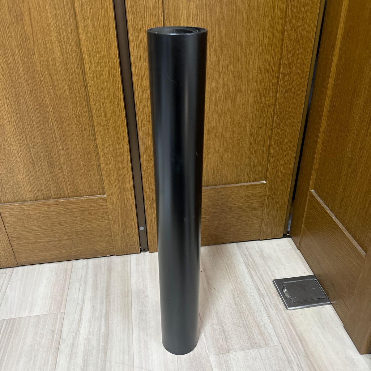 未使用品 ヤマト脚 長さ60cm ポールのみ 1本 テーブル脚 業務用 店舗家具 DIY 部品 黒色 765拍卖