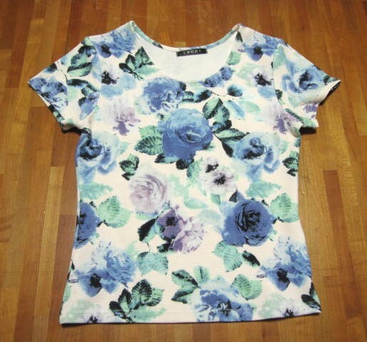 *送料無料*USED*サイズM*INGNI*半袖カットソー*青いバラ*イング*Tシャツ*拍卖