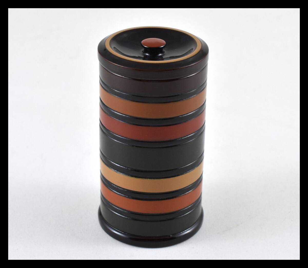 ▲楠廸庵▲独楽莨入(巻) 木製 茶道具拍卖