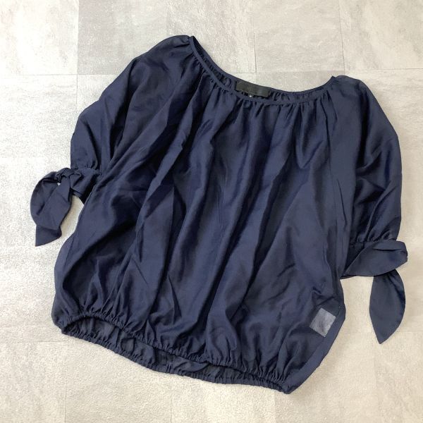 美品 untitled アンタイトル デザインブラウス 半袖 レディース 2 M ネイビー拍卖