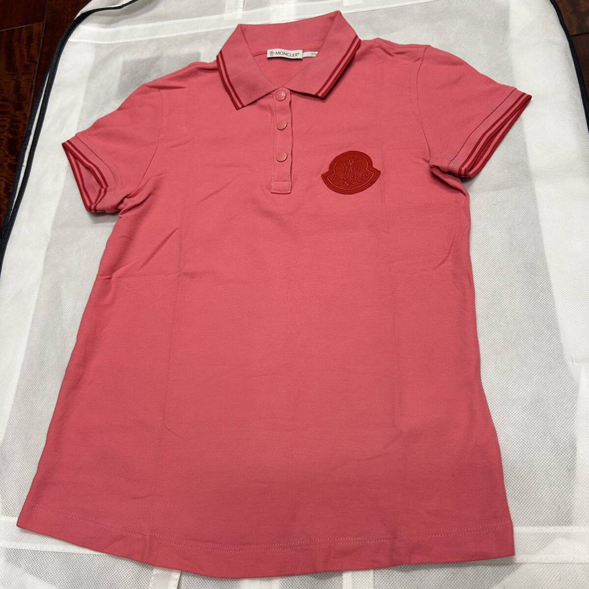 【最安値】【レア】MONCLER モンクレール 半袖ポロシャツ ピンク XS拍卖
