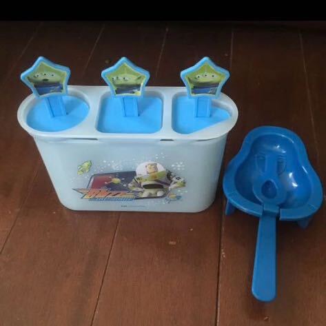 バズライトイヤー アイスキャンデーメーカー 3本組 トイストーリー 氷菓 手作り 夏 ディズニー アイス キャラクターグッズ 青 菓子 手伝い拍卖