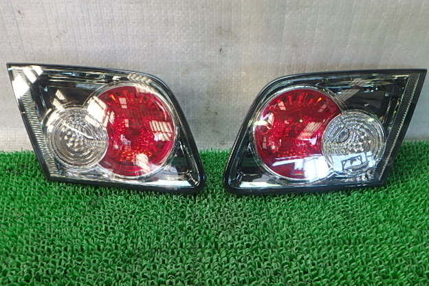 アテンザ DBA-GG3S Rフィニッシャーパネル 23Z 25D スノーフレイクホワイトパールマイカ GR1C-51-3F0B 022331拍卖