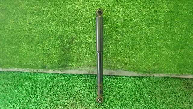 パレット DBA-MK21S 左Rショックアブソーバー X 41800-82K00 025600拍卖