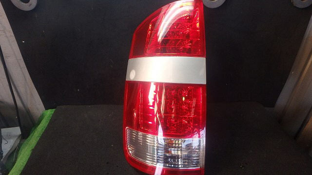 ノア CBA-AZR65G 左テールランプ X 025571拍卖