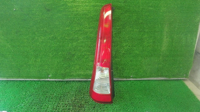 アクセラ DBA-BK5P 右テールランプ 15F BP4L-51-150D 023322拍卖