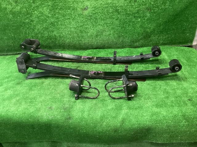 スクラム EBD-DG16T Rリーフスプリング KC エアコンパワステ 26U 1A10-28-010拍卖