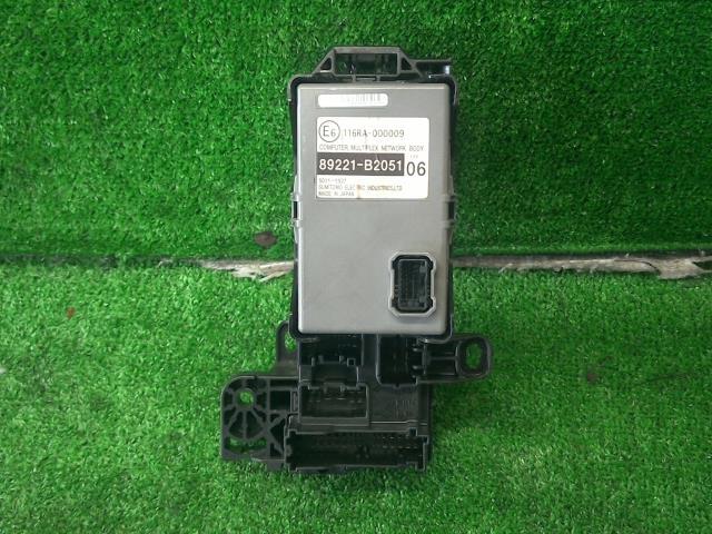 ムーヴコンテ DBA-L575S ヒューズボックス X S28拍卖