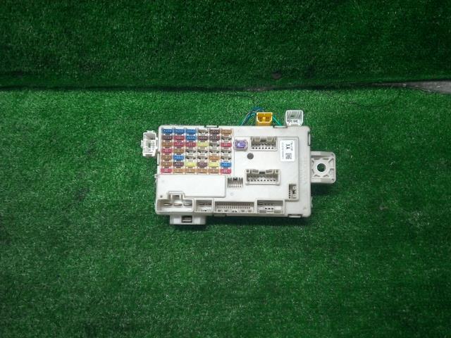 N-VAN 5BD-JJ1 ヒューズボックス G NH830M拍卖