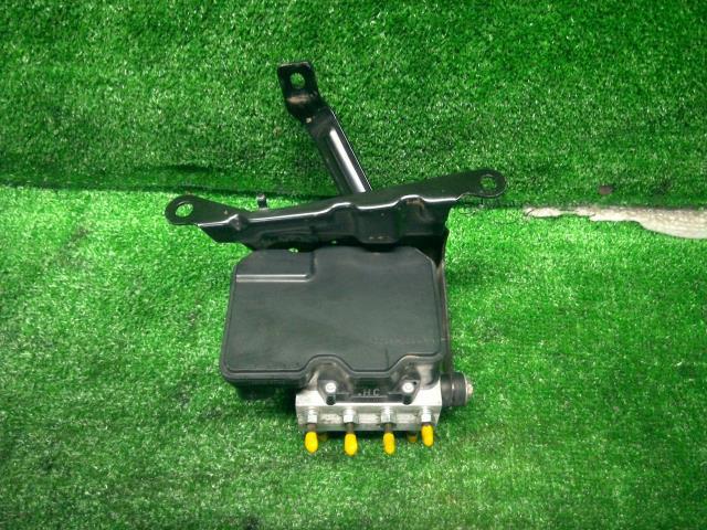 ハイゼット EBD-S321V ABSアクチュエーター カーゴデラックス SA3 S28拍卖