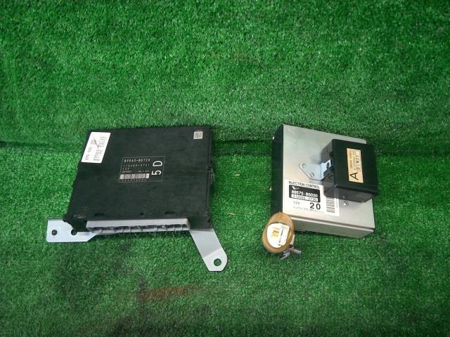 ハイゼット EBD-S321V エンジンコンピューター CNG (圧縮天然ガス車) W20 89560-B5730拍卖