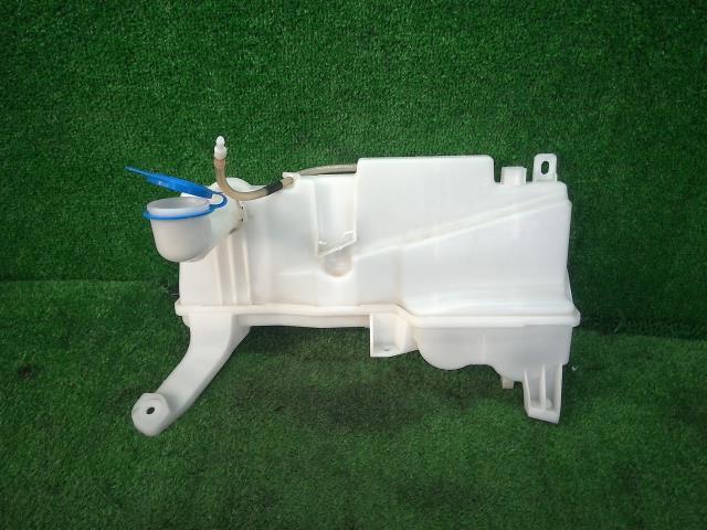 ワゴンR DAA-MH55S ウォッシャータンク スティングレーハイブリッドT ZVC 38450-63R10拍卖