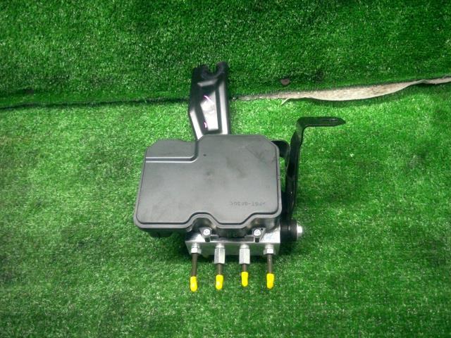 ラパン DBA-HE33S ABSアクチュエーター S オーディオレス Z7T 56130-80PS1拍卖