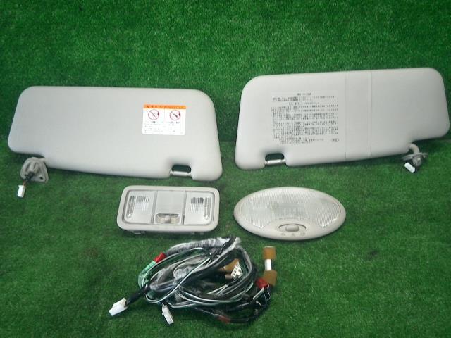 ムーヴラテ DBA-L550S サンバイザー X S28 74310-B2180-080拍卖