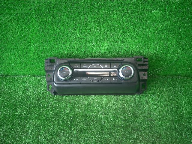 CX-5 3DA-KF2P A/Cスイッチパネル XD プロアクティブ 25D K262-61-190 600516拍卖