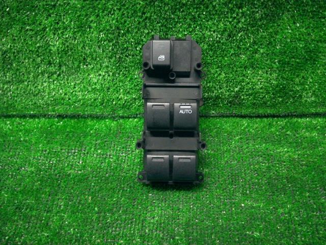 フィット DBA-GK3 パワーウインドウスイッチ 13G Lパッケージ NH624P 35750-T5A-J01拍卖