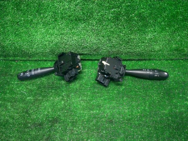 R2 DBA-RC1 ディマースイッチ R 32J 83115KG010/83114KG001拍卖