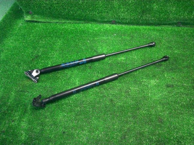 ヤリス 5BA-MXPA10 バックドアダンパー Z 1E7 68950-K0130/68960-K0130拍卖