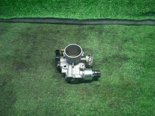 ライフ CBA-JB8 スロットルボディ DIVAターボベンチ 4WD RP37PX 16400-RGB-902 600542拍卖