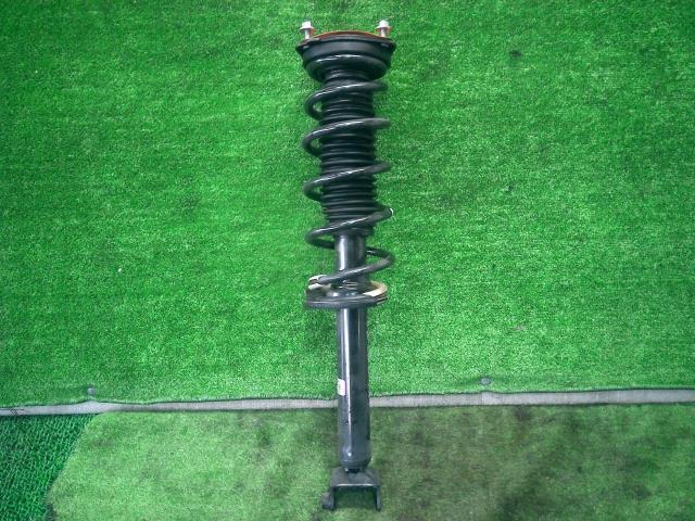 スカイライン DBA-YV37 右Rストラット 200GT-T KH3 E6210-4GE0C拍卖