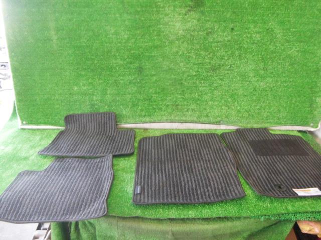 ミラトコット DBA-LA550S フロアマット L SA3 B84 600217拍卖