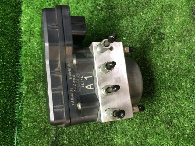 ムーヴ DBA-LA100S ABSアクチュエーター L S28 44050-B2340 600198拍卖