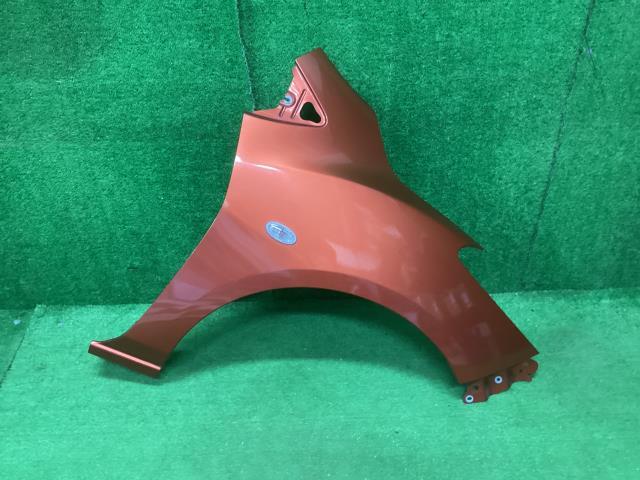 デミオ DBA-DE3FS 右Fフェンダー 13C 27Y D651-52-111B拍卖