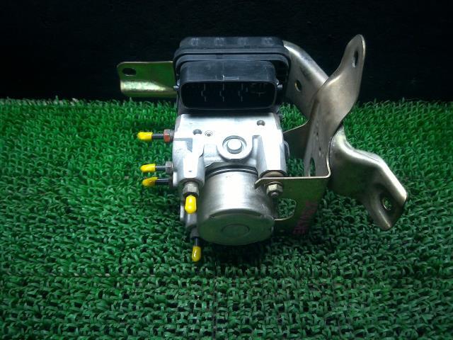 eKアクティブ CBA-H81W ABSアクチュエーター VT T21 MN113703 600637拍卖