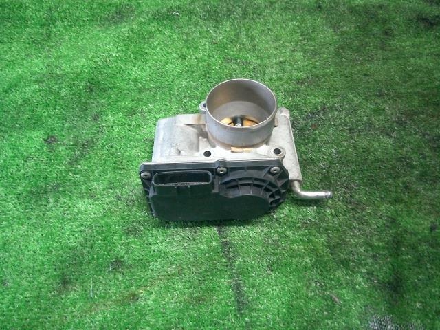 デミオ DBA-DE3FS スロットルボディ 13C 22V ZJ38-13-640拍卖