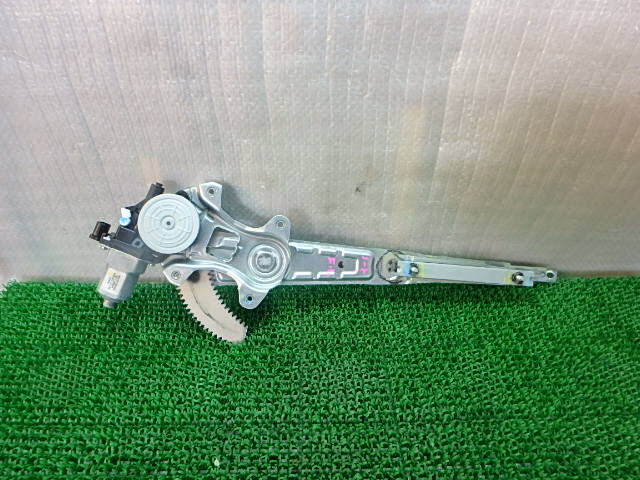 ノート DBA-E12 左Fドアレギュレータ・モーター 82730-1HH0A 021783拍卖