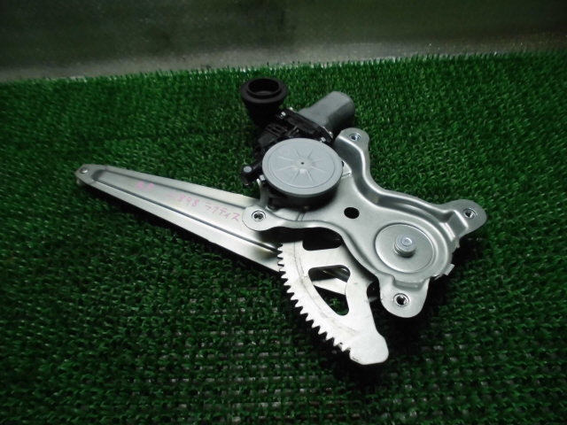 ラクティス DBA-SCP100 左Rドアレギュレータ・モーター 85710-35180 021898拍卖